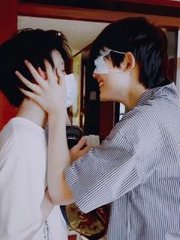 一个one致敬韩寒成年版下载